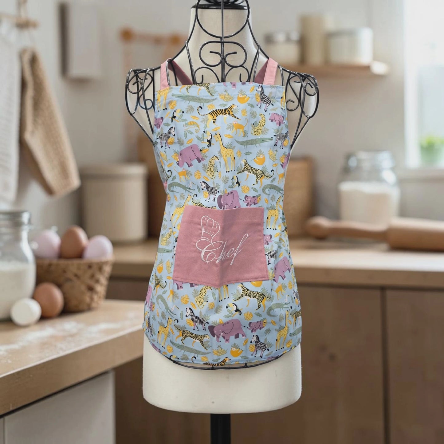 SALE $8 each 🌟Bake & Create Aprons.