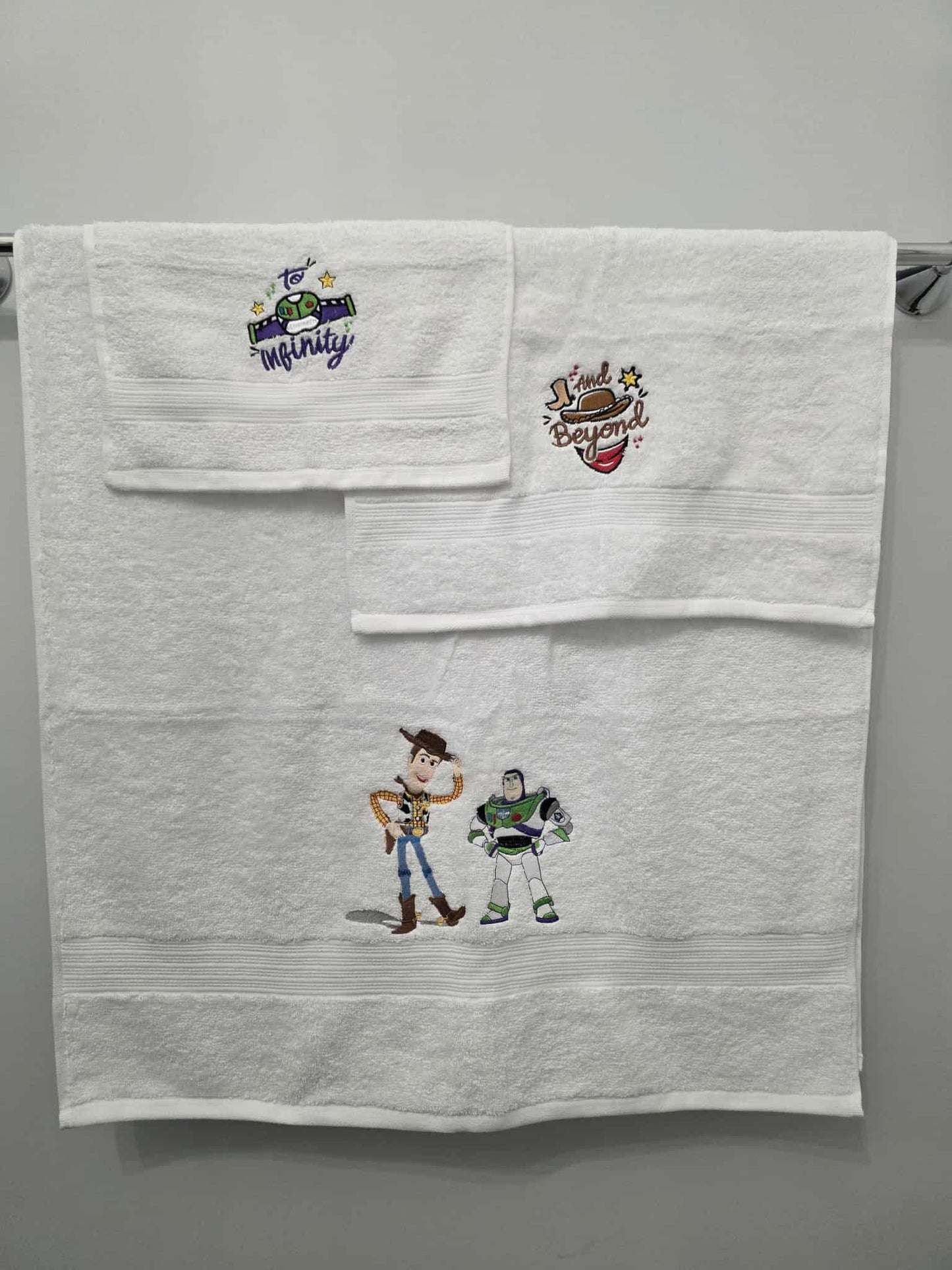 Toy Story Buzz & Woody Towel Set